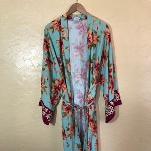Soft surroundings Robe multi color floral medium